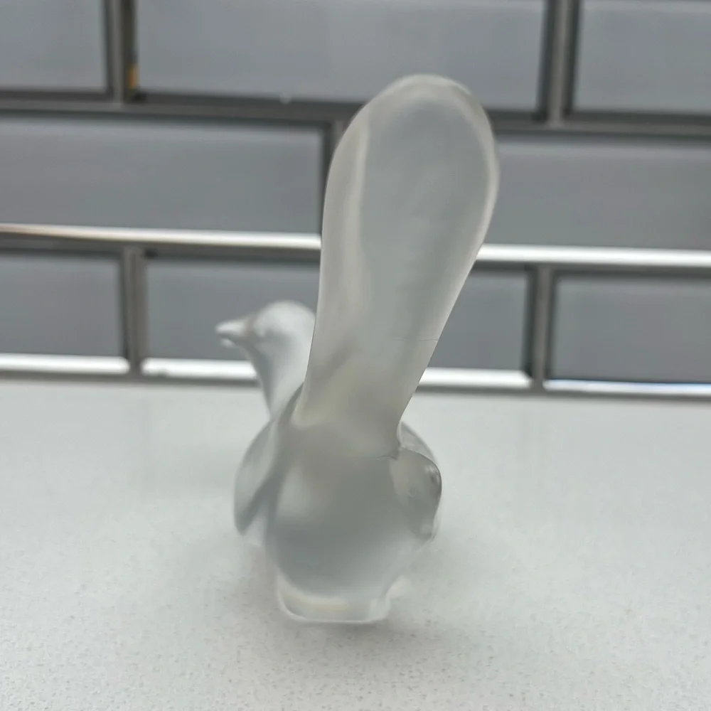 Vintage Fenton Frosted Satin Happiness Bird 1970s